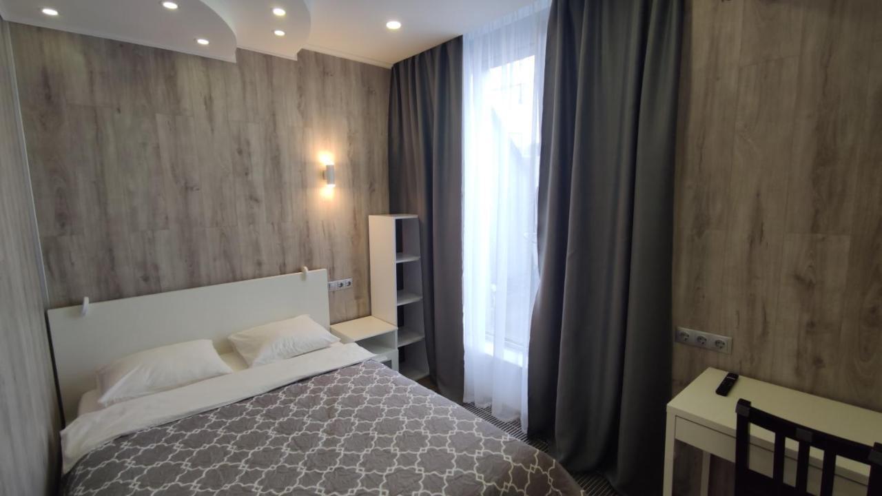 Rybalsky Studio Apartment Dnipro View Kiev Luaran gambar